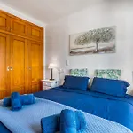 Oceanview House Hills בית נופש *